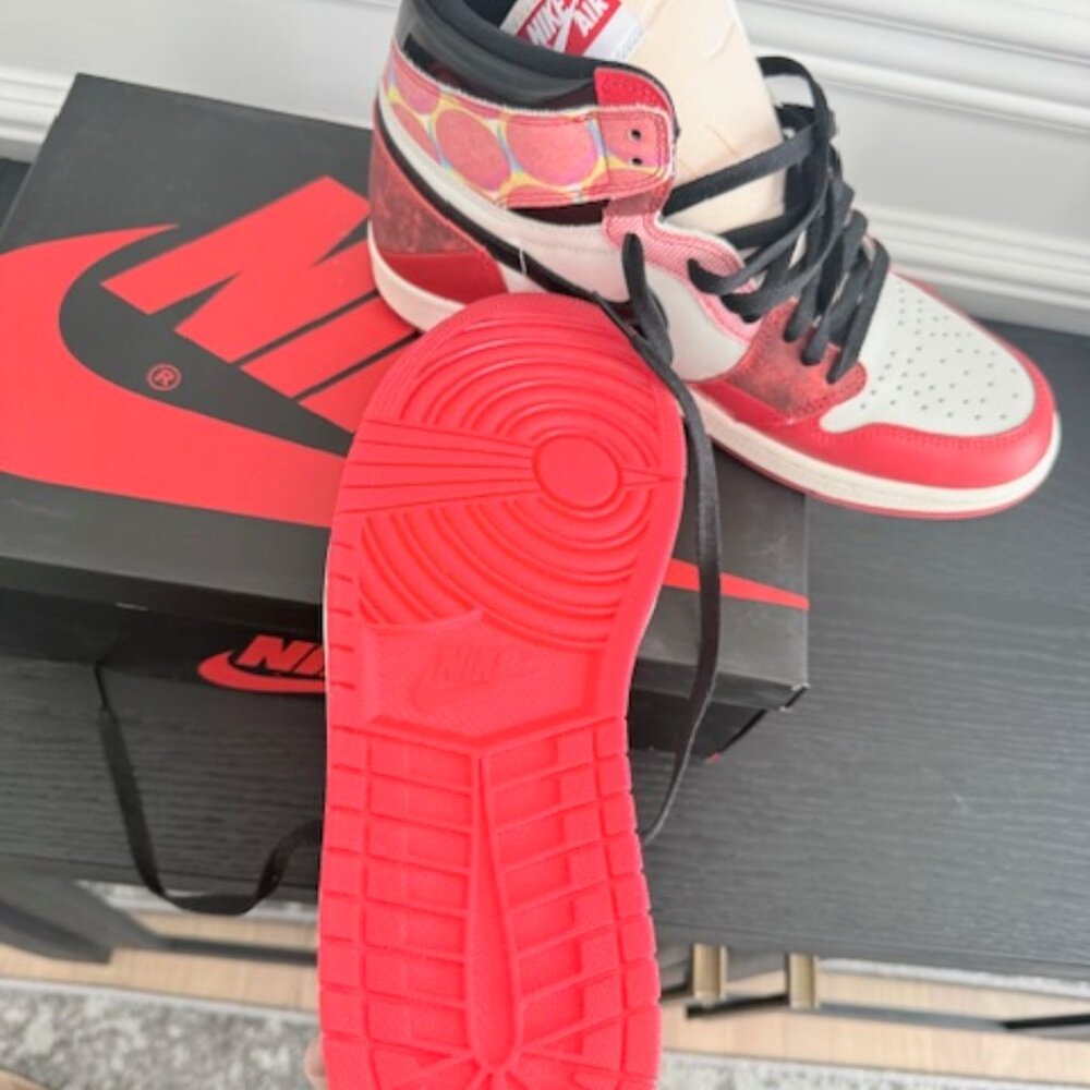 Nike Air Jordan Retro High Top Size 10 --Across The Spiderverse - Picture 4 of 9